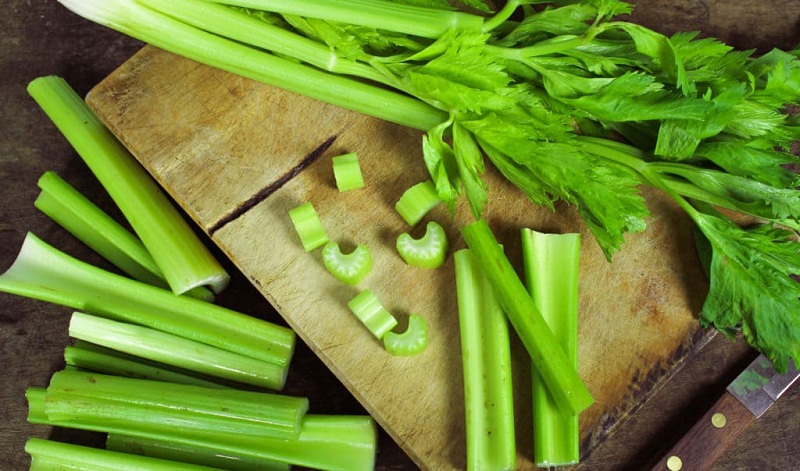 sinh tố nước ép cần tây
